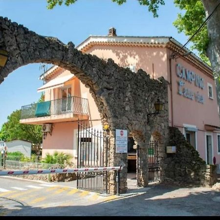 Mobil Home L'Eau Vive Les Arcs-sur-Argens Ngoại thất bức ảnh