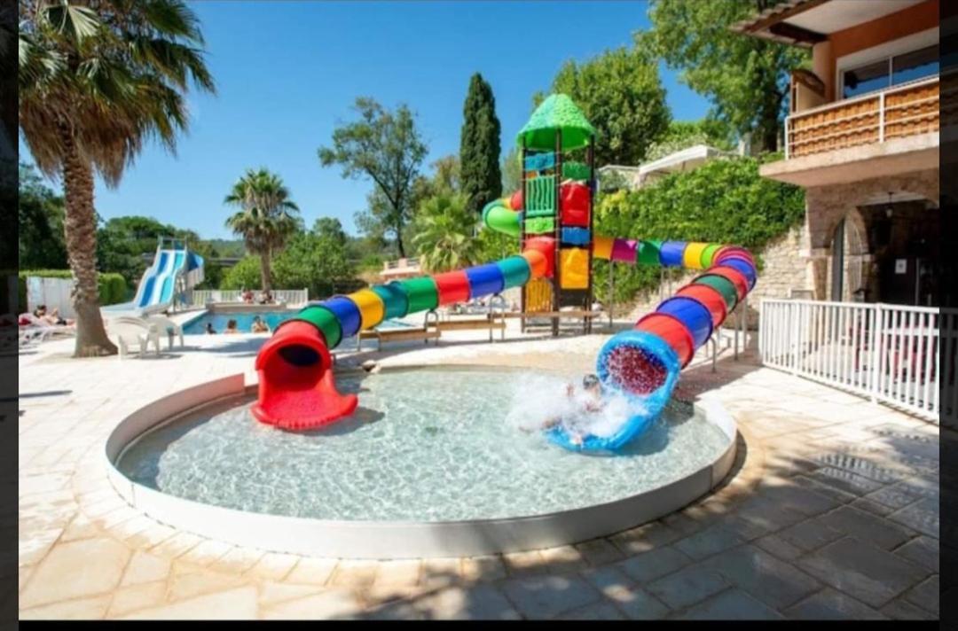 Mobil Home L'Eau Vive Les Arcs-sur-Argens Ngoại thất bức ảnh